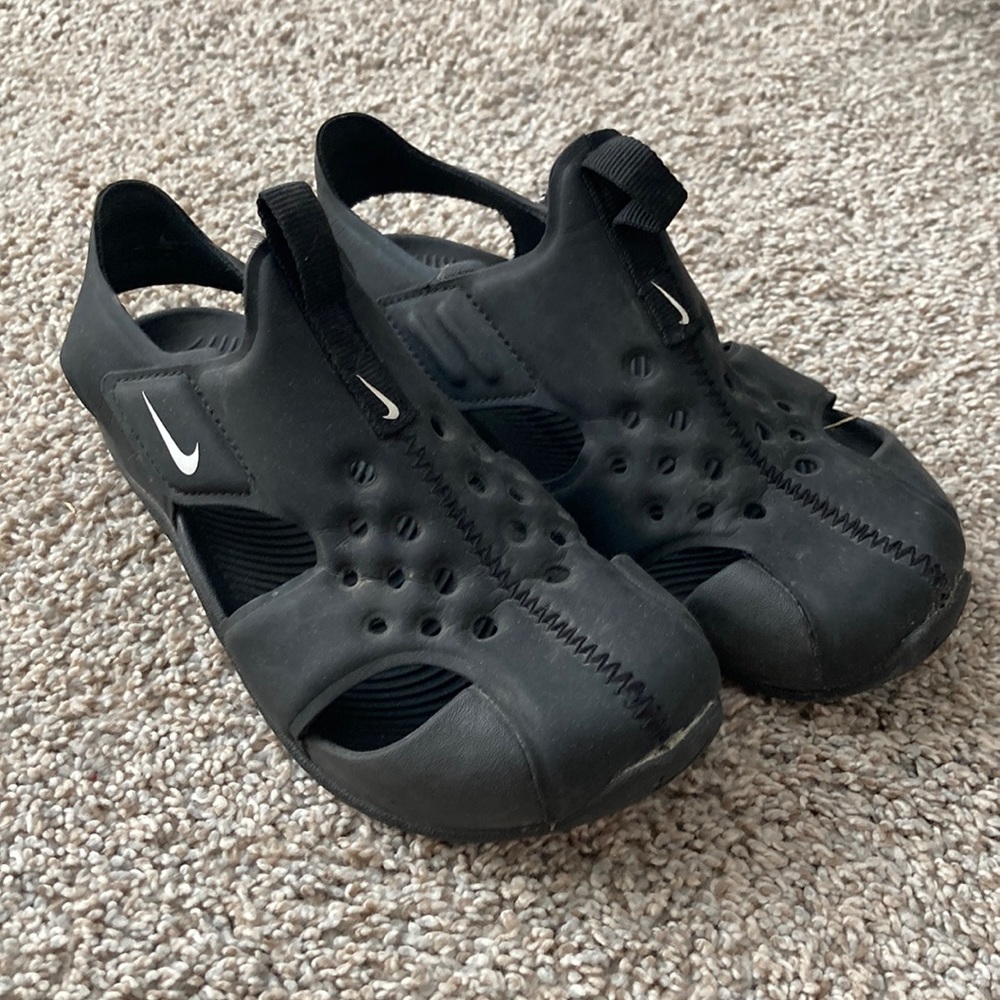 Nike Kids Black Slip-On Sandal Sneakers